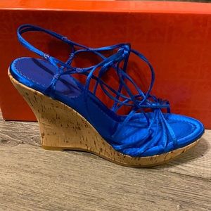 Nine West straps plate form sandals